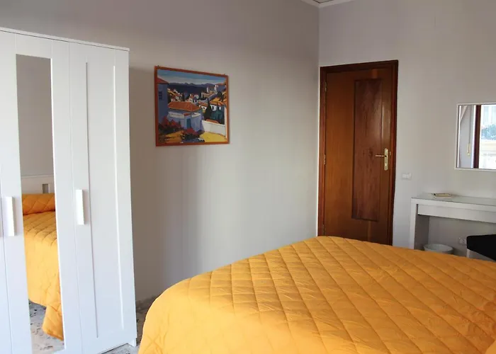 Appartamento San Vitale House Napoli